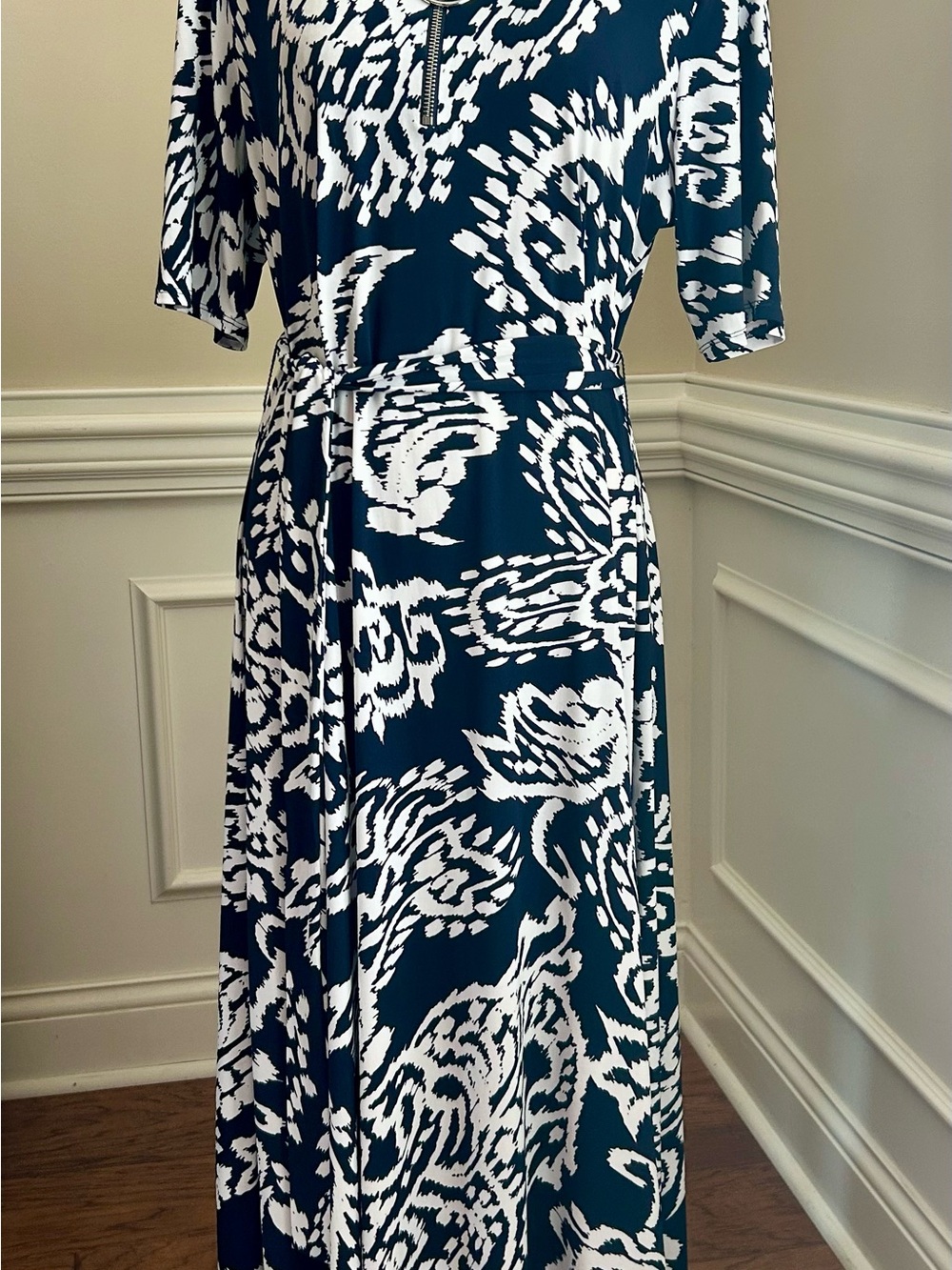 MSK Navy and White Abstract Print Maxi Dress with Waist Tie